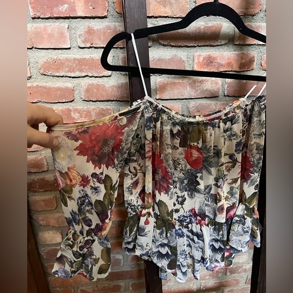 Sage women’s floral cold shoulder flutter romantic sheer top women’s size M - Picture 2 of 3